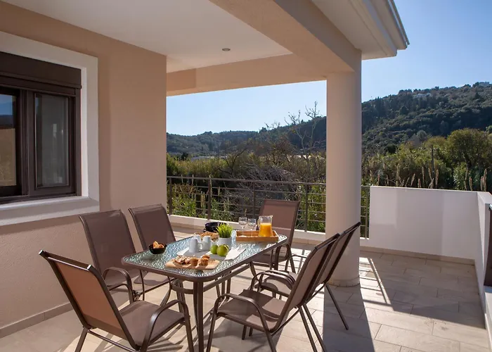 Amelie\'S Luxe Apartments